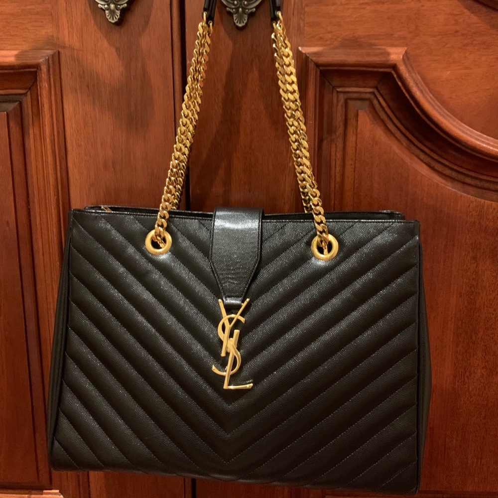 SAINT LAURENT- Chevron Large Monogram Shopping Bag